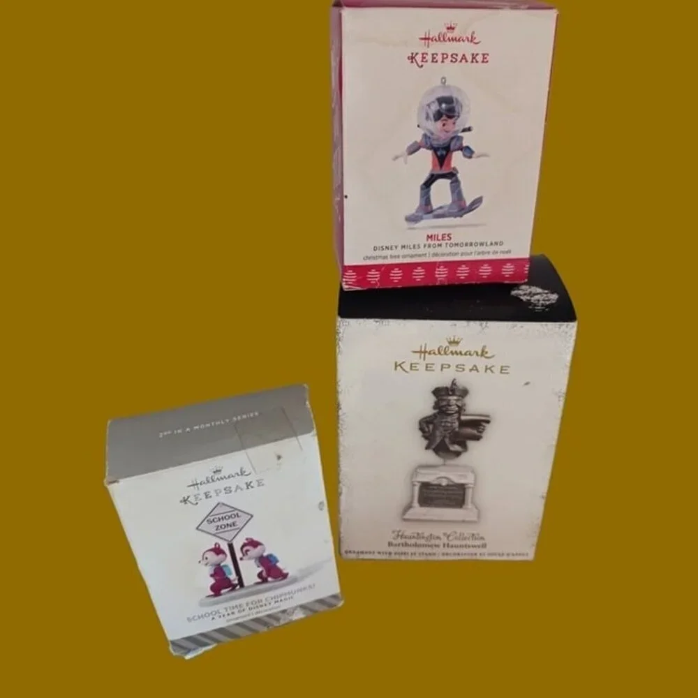 Hallmark lot ornaments